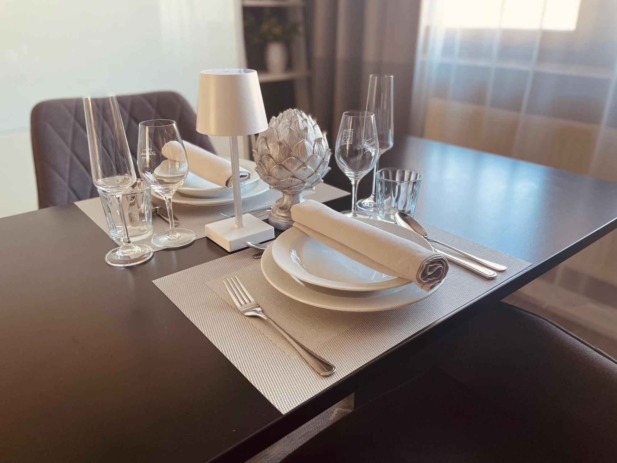 Alpesi Apartman Downtown Sopron Exterior foto